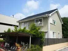 LDKは床材パイン材に自然塗料・壁天井は漆喰コテ仕上げ