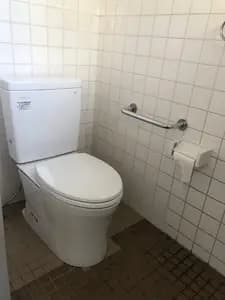 和式から洋式のトイレに仕様変更