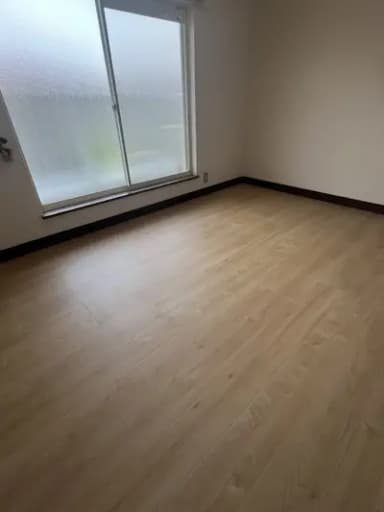 カーペットからペット用フローリングにリフォーム