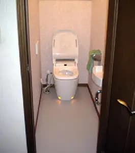 機能充実のトイレにリフォームのリフォーム事例