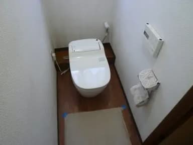 トイレ入れ替え工事