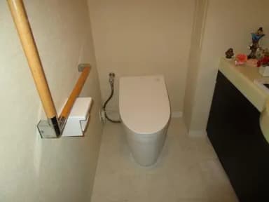 お手入れしにくいトイレを掃除しやすく