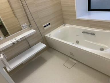 冷たくて寒いお風呂から広々あったか快適お風呂へリフォーム