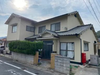 Vカット工法で多くのひび割れを補修