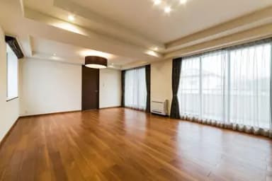 和モダンなイメージのインテリアでまとめた空間