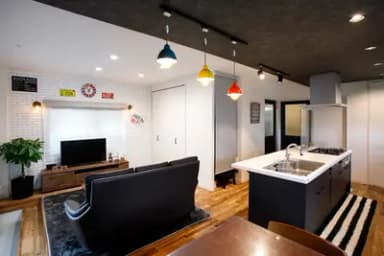 『工場を住まいへブルックリンスタイルの家』