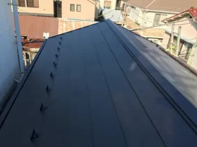 園児のために瓦から金属屋根にリフォームした優しいオーナー様