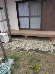 掃き出し窓から出入りしやすいウッドデッキ作成