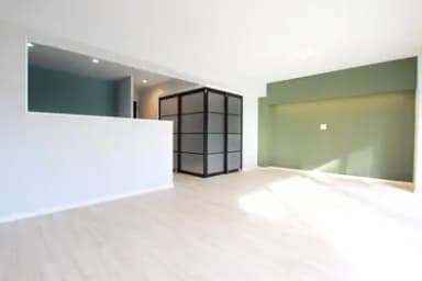 たくさん光の入る広々リビングへリノベーション