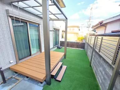 ウッドデッキや人工芝で作ったお庭のリフォーム