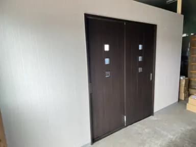 店舗間仕切り工事