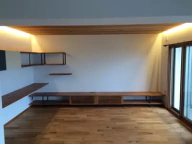 無垢材と漆喰で作る、心地よい空間への間取り変更