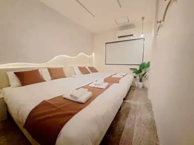 光に包まれた大人の隠れ家~民宿~