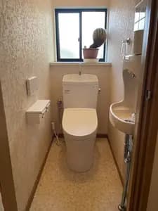 古いトイレを最新モデルに交換しました!