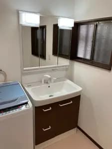 収納力が劇的アップ!機能美にこだわった洗面リフォーム