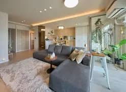 光の庭を叶える。四季を愉しむ「コンサバトリー」のある暮らし