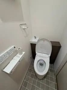 収納の多いトイレ