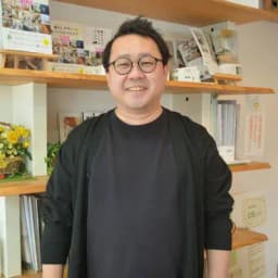 山井 章弘